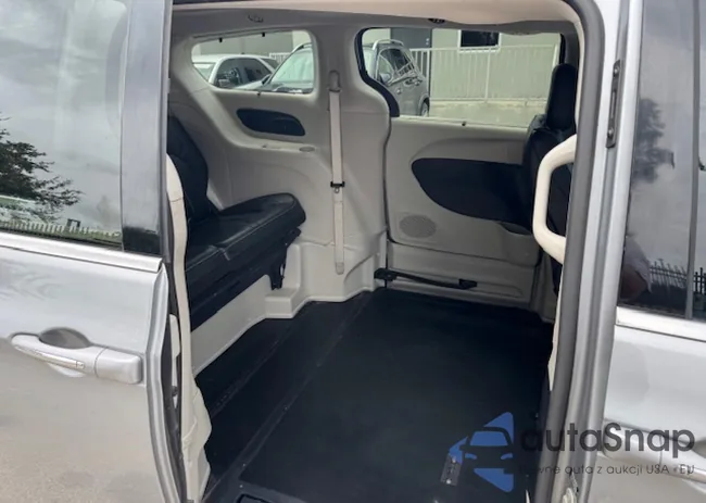 2C4RC1GG9KR643706: 63234145