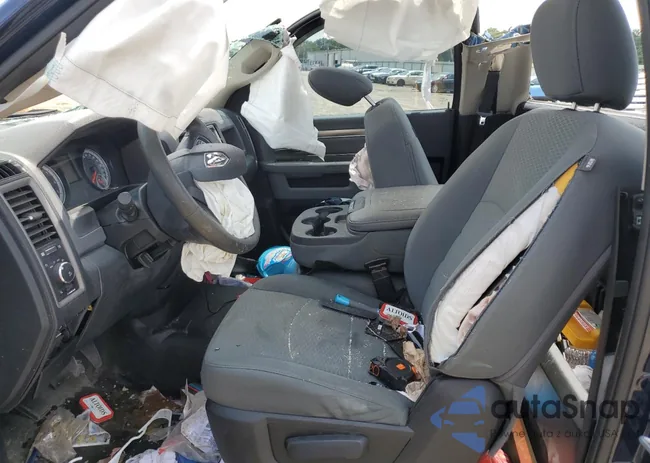 3C6JR7AT7HG739103: 61101605