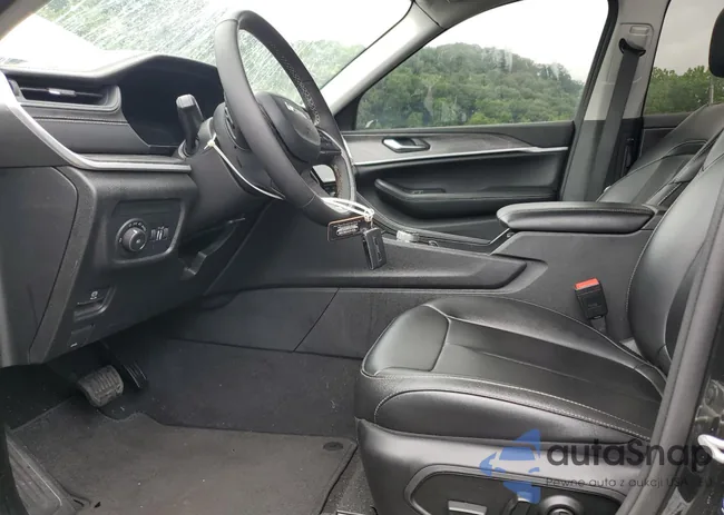 1C4RJKBG6R8917453: 61802885