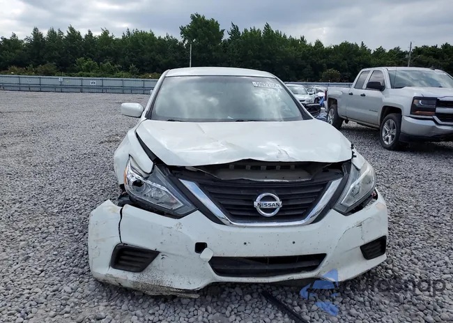 1N4AL3AP2JC201302: 59672355