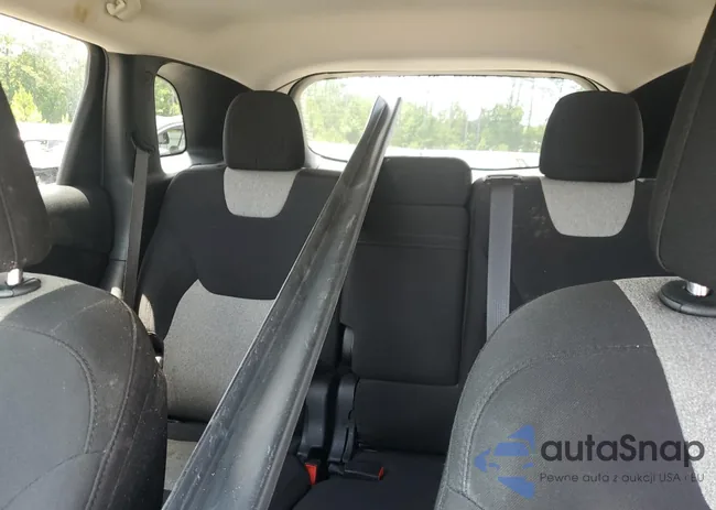 1C4PJLCS8EW143552: 60930675