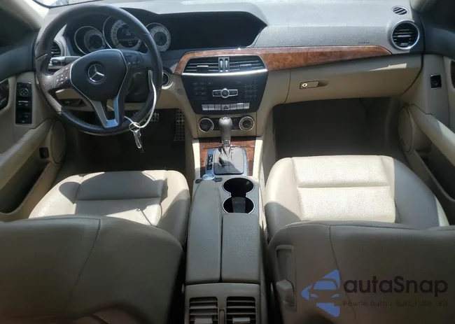 WDDGF8AB9DR288832: 61666825