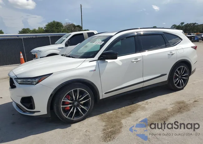 5J8YD8H80NL001575: 60726105