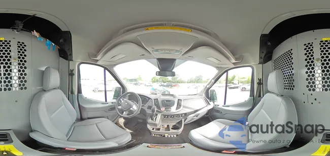 1FTYR2XMXHKB16142: 60700575