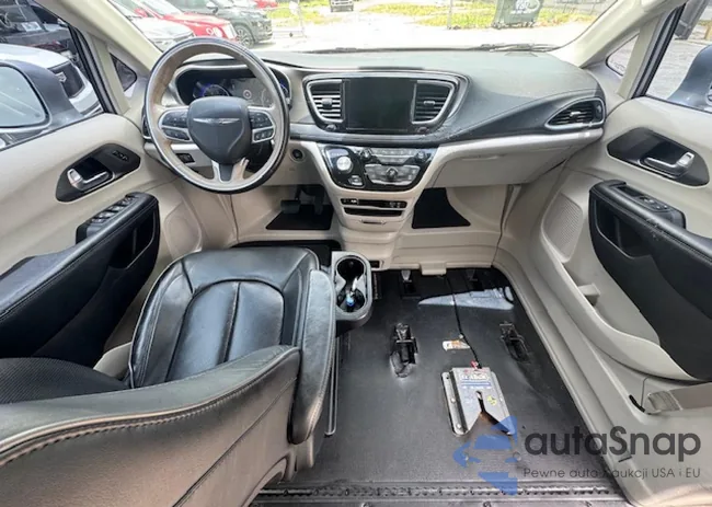 2C4RC1GG9KR643706: 63234145