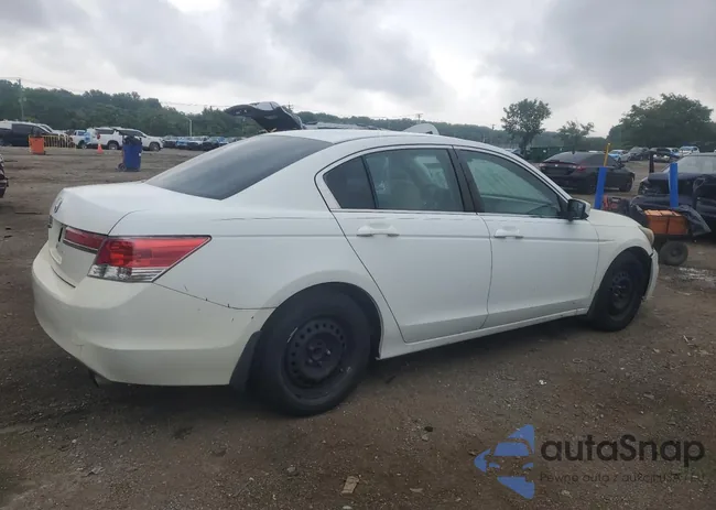 1HGCP2F31BA061913: 62145735