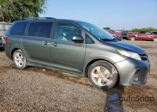 5TDKZ3DC2JS905746: 59016455