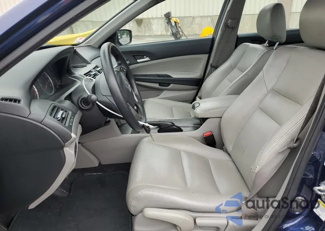 1HGCP2F3XCA004076: 60545305