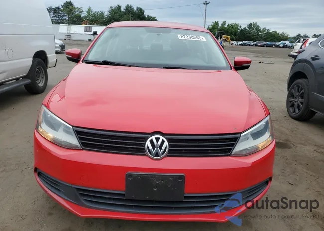 3VWD17AJ0EM262441: 62238255