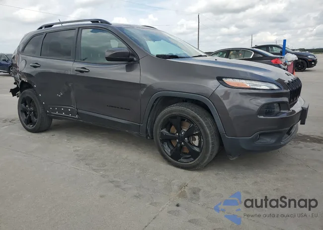 1C4PJLCB2JD620255: 64267264