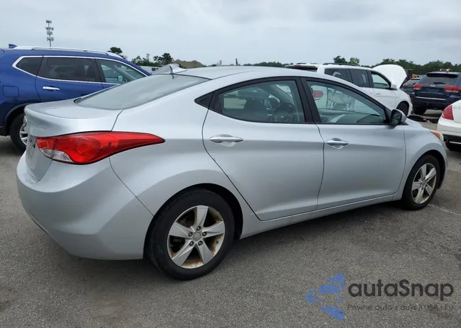 5NPDH4AE9DH382677: 64910834