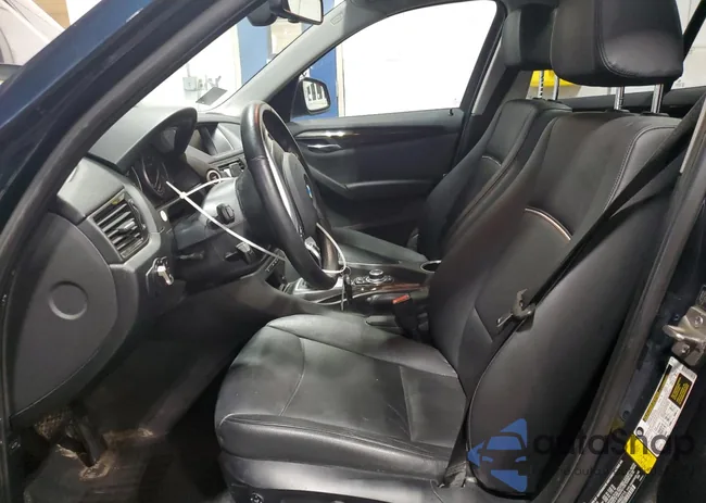 WBAVL1C58DVR82215: 65220264