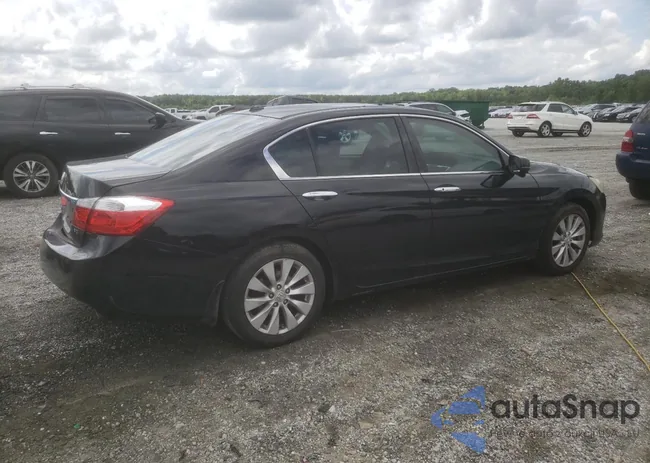 1HGCR3F8XDA037463: 63235145