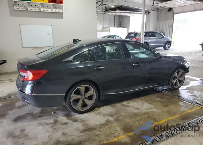 1HGCV1F9XJA141715: 66921055