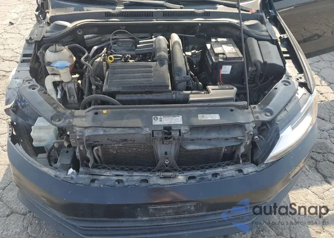 3VW167AJ4HM320365: 64811025