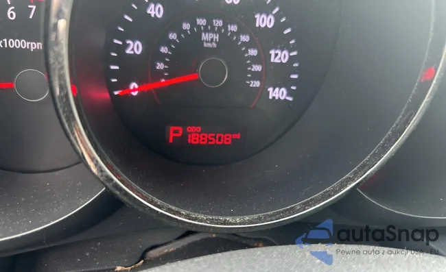 KNDJT2A2XA7147829: 63709355