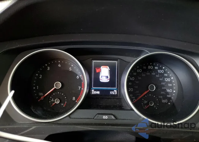 3VV2B7AX9JM168078: 63044335