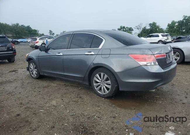 1HGCP3F81BA023678: 64443225