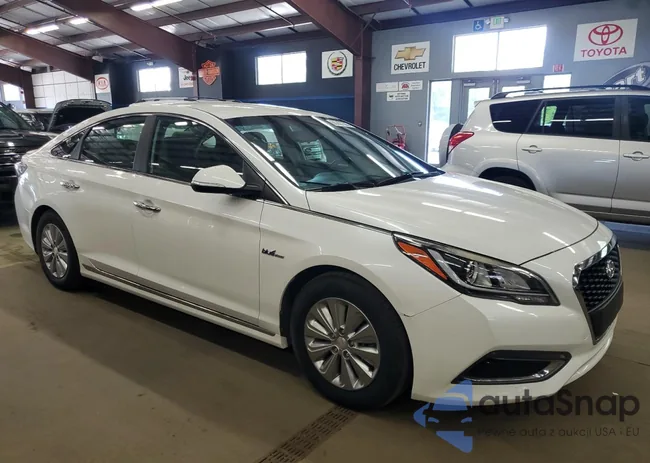 KMHE24L11GA028773: 65207385