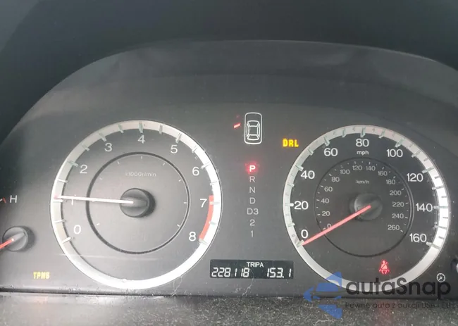 1HGCP3F8XCA012387: 64300245