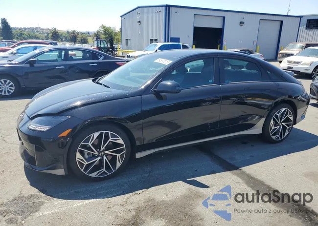 KMHM34AA6PA037206: 64690015