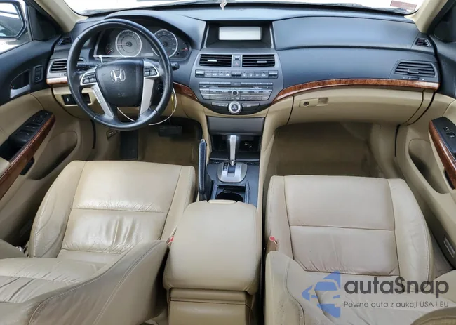 1HGCP3F84CA011462: 62831575