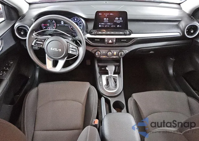 3KPF24AD8PE585179: 66521905