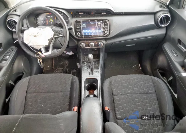 3N1CP5CV2PL514493: 64899355