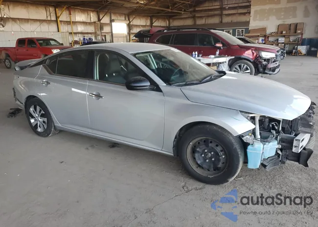 1N4BL4BV6RN320977: 65520615