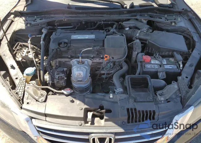 1HGCR2F80EA198870: 66732775