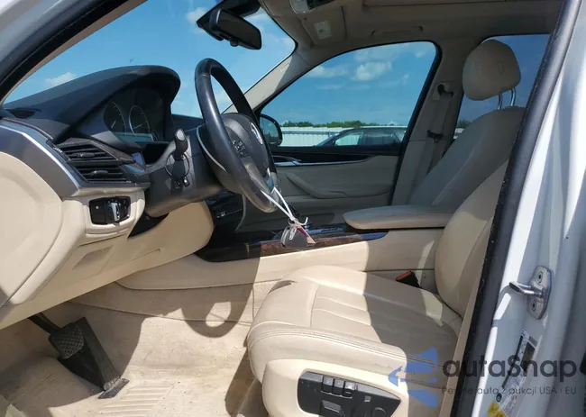 5UXKR0C5XF0P12397: 63677405