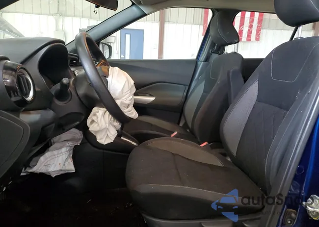 3N1CP5CV0LL527575: 63622105