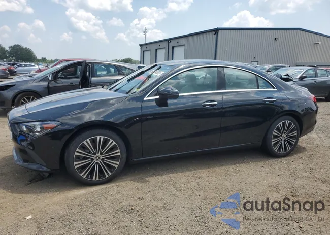 W1K5J4HBXMN221569: 65714685