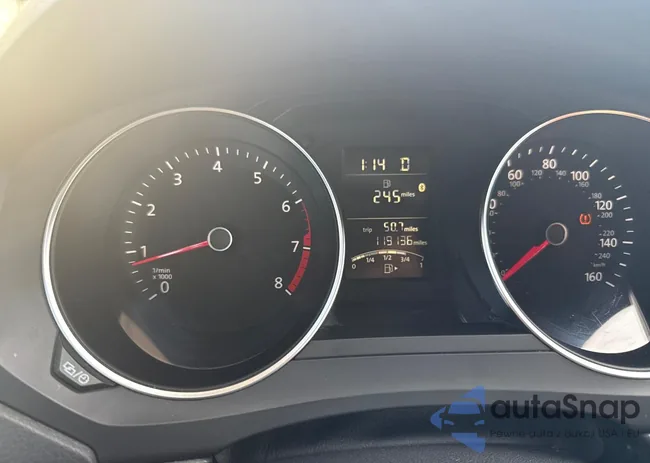 3VWD17AJ2FM323077: 66761745