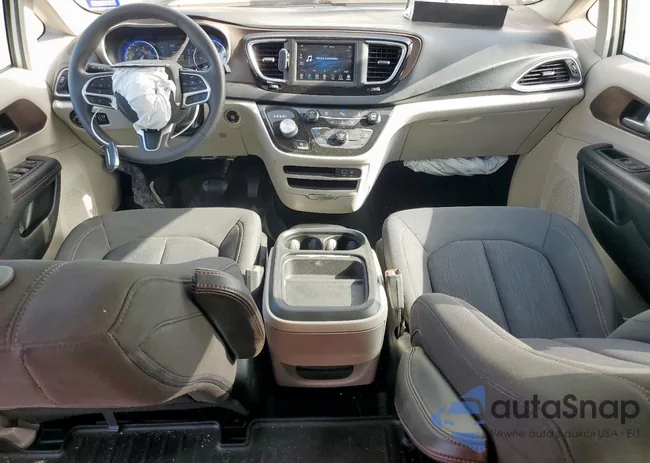 2C4RC1FG2JR122617: 63301925