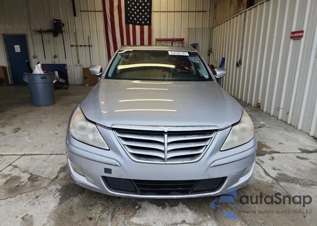 KMHGC4DF4AU108302: 63332145