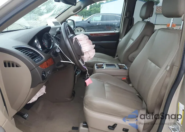 2C4RC1CG7FR674190: 85762365