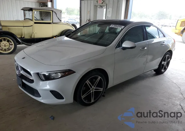 WDD3G4EB2KW035686: 67004595