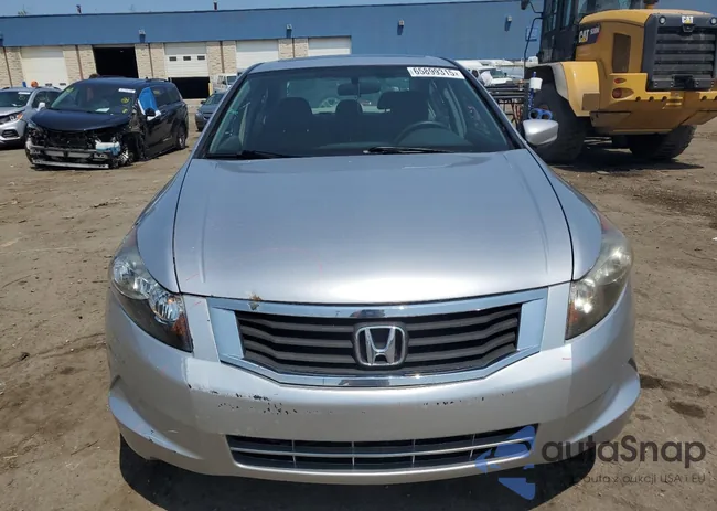 1HGCP26758A042230: 65899315