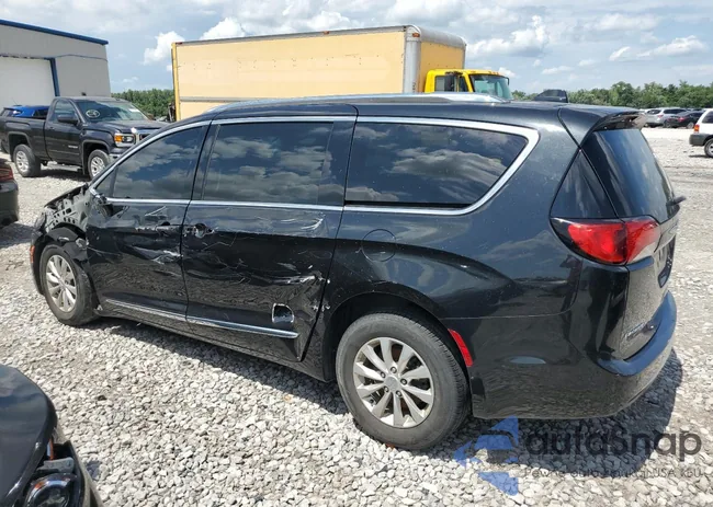 2C4RC1BG9JR120790: 64021065