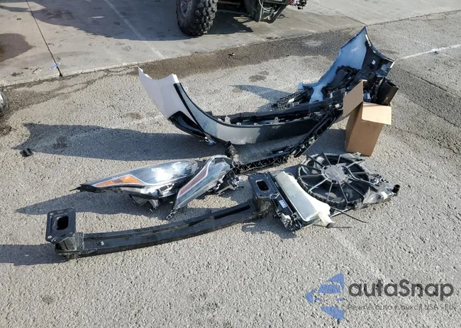 3KPF24AD2ME277016: 64499255