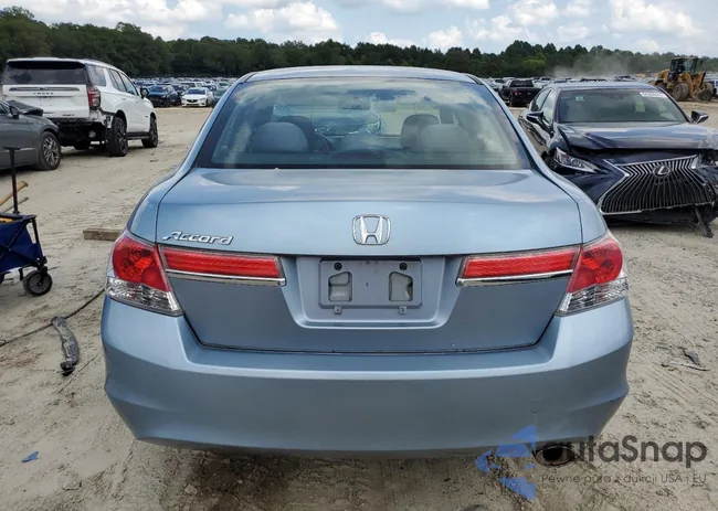 1HGCP2F38CA054989: 62945785