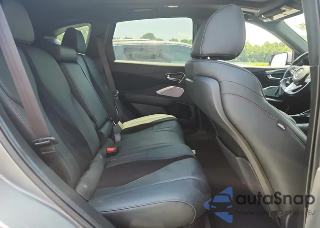 5J8TC2H84NL003582: 64827445