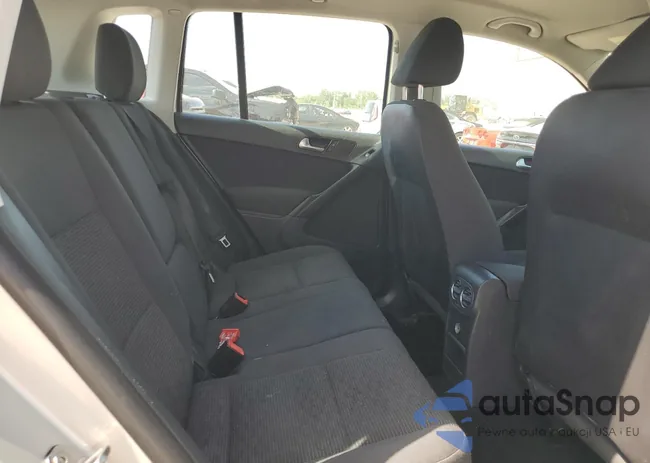 WVGBV3AX9EW546268: 64166795