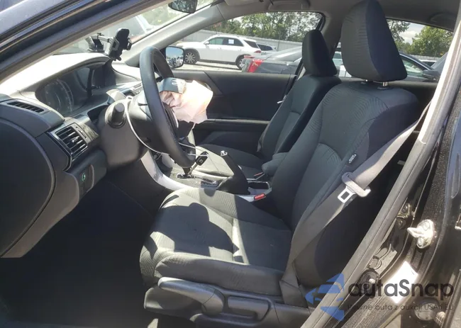 1HGCR2F33GA163795: 64498685