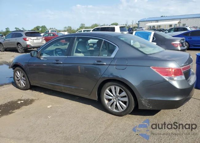 1HGCP2F87BA068943: 65244935