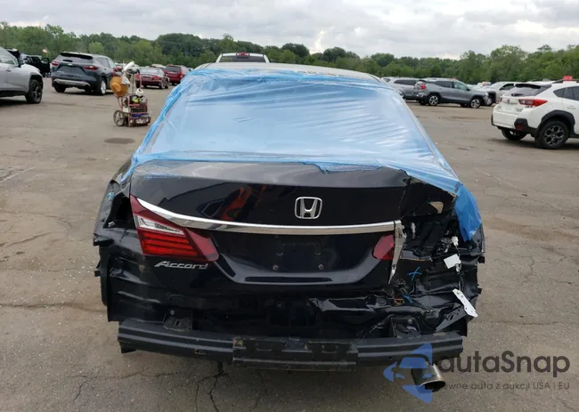 1HGCR2F30HA132411: 62302525