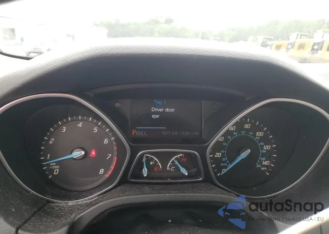 1FADP3F22DL353826: 64924595