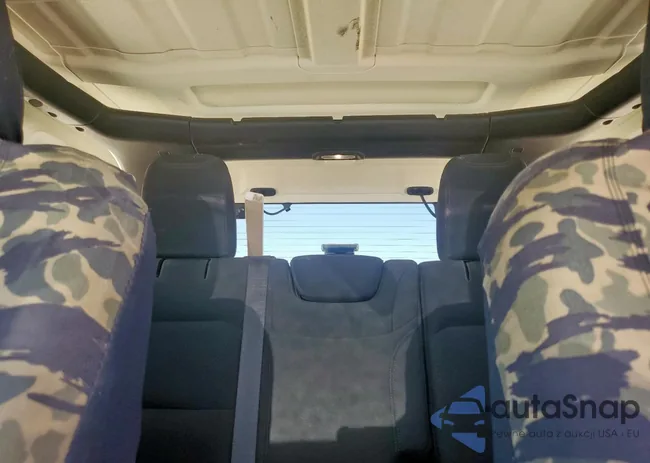 1C4HJXDG6JW117743: 66218355