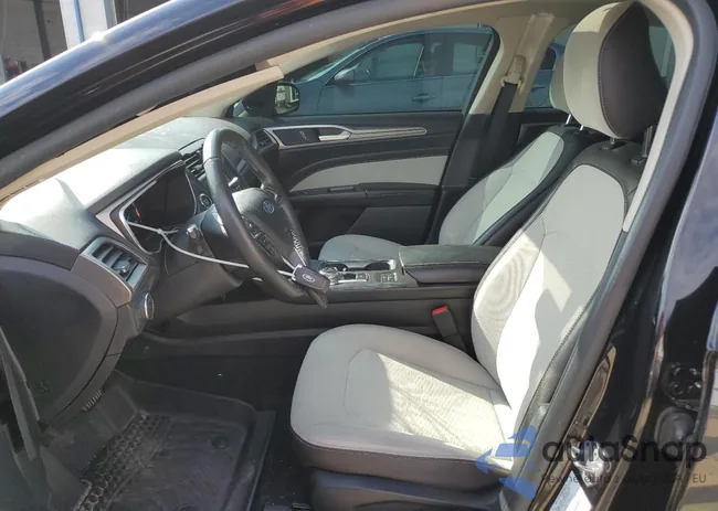 3FA6P0HD7LR183453: 64165535